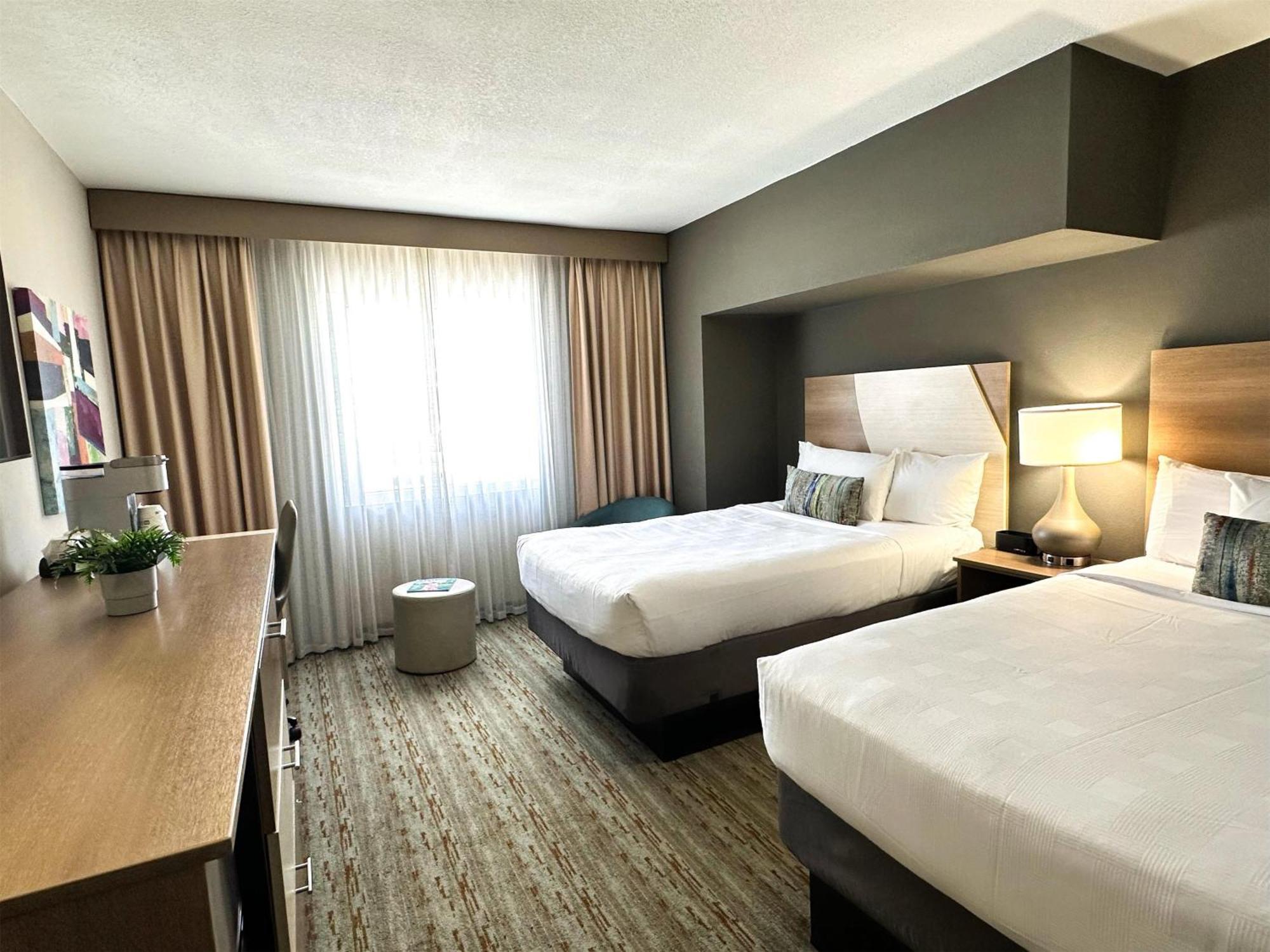 Best Western Plus Atlantic Beach Resort — Photos 3